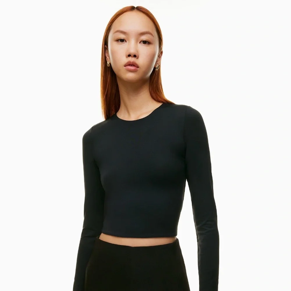 Aritzia Babaton Contour Crew Longsleeve Black Size small - Picture 2 of 2